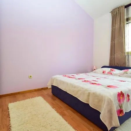 Duje 3*